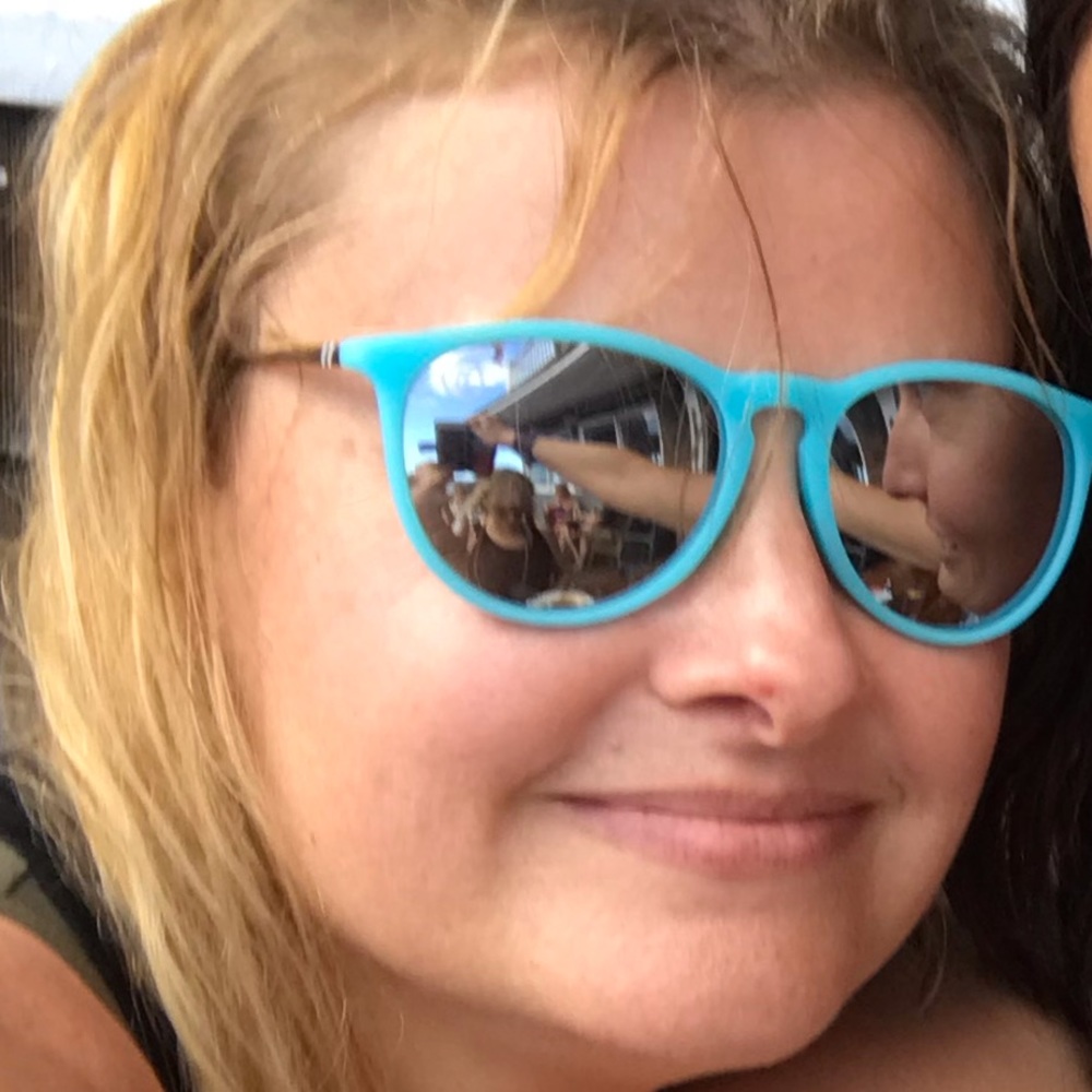 Meet your Posher, Melanie